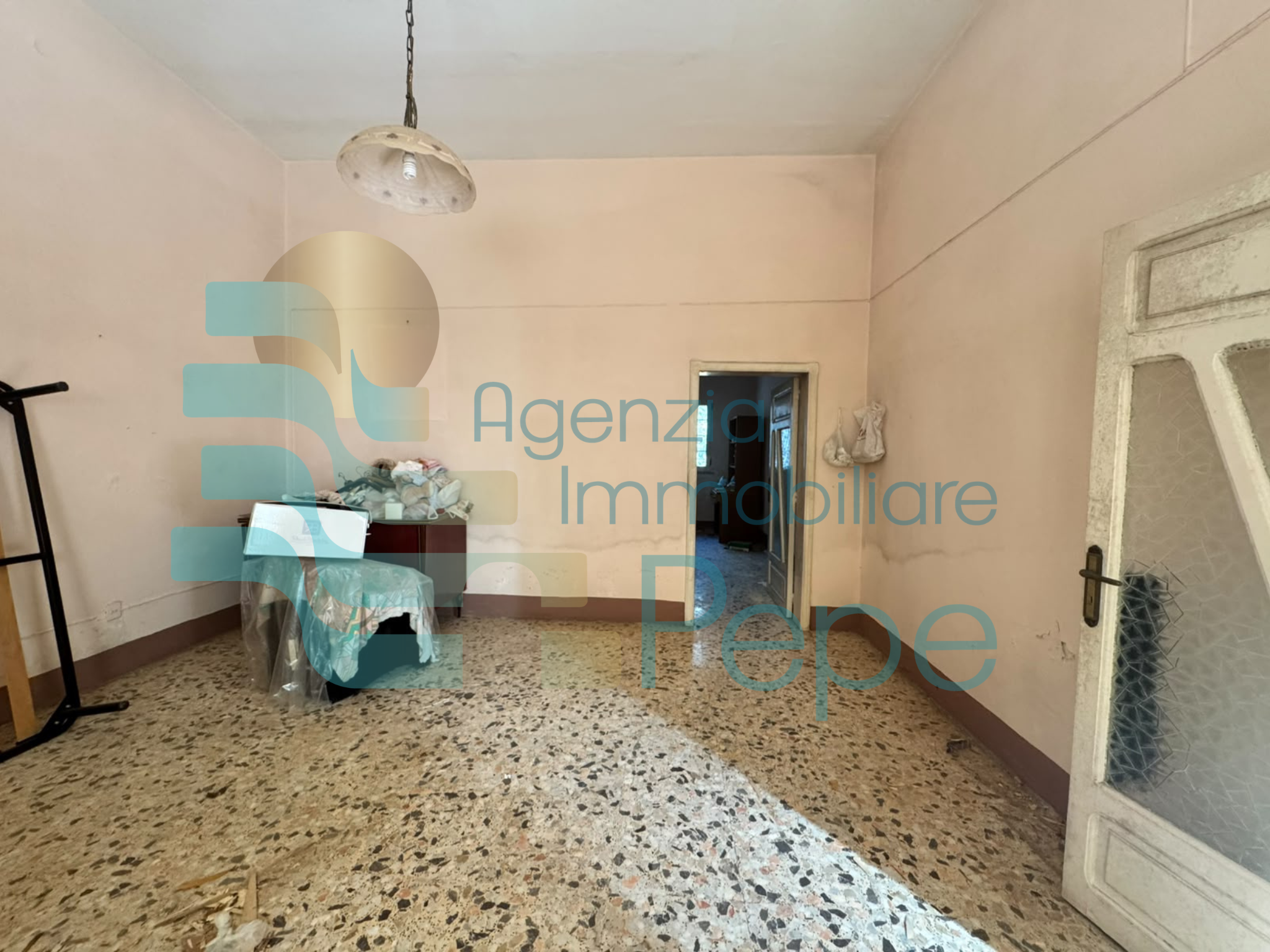 Appartamento indipendente al piano terra con giardino